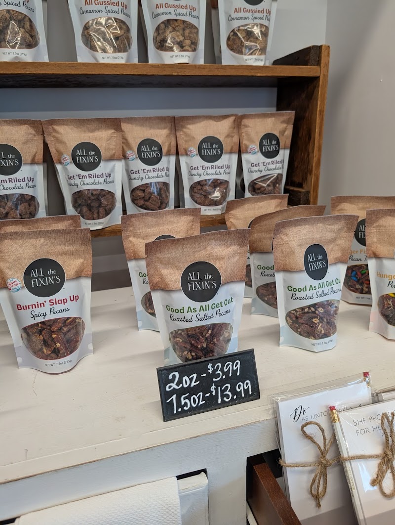 All the Fixin's - Swainsboro - Café, Pecans & Gifts photo 3