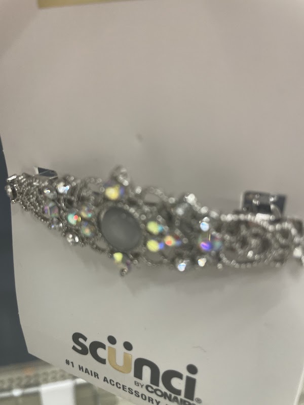 Photo by Balanced Analyst, Thoughtful Evaluator