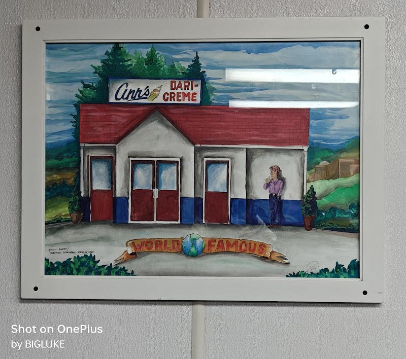 Ann's Dari-Creme photo 8