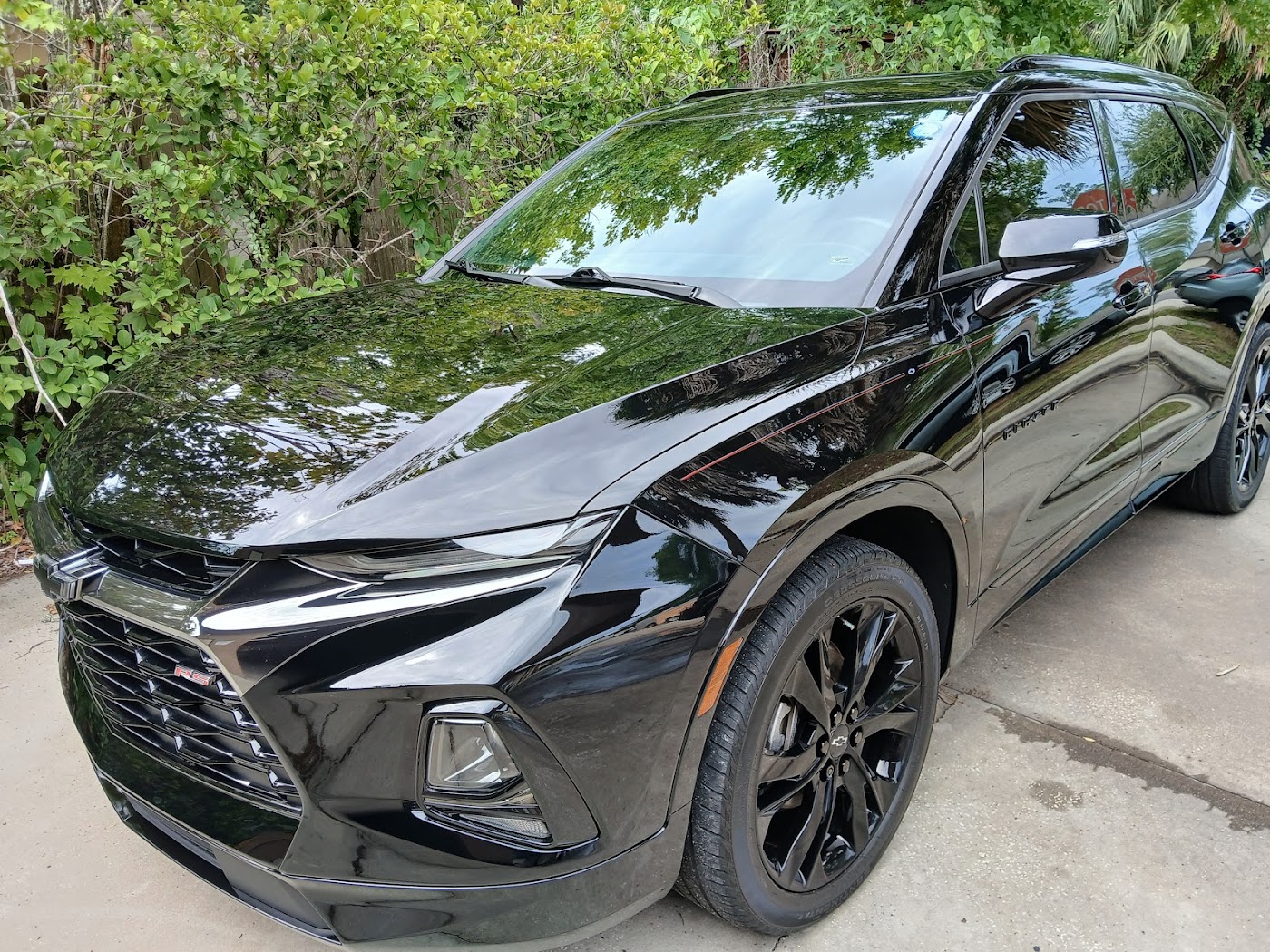Ormond Beach Professional Auto Detailing and Ceramic Coating Services at work