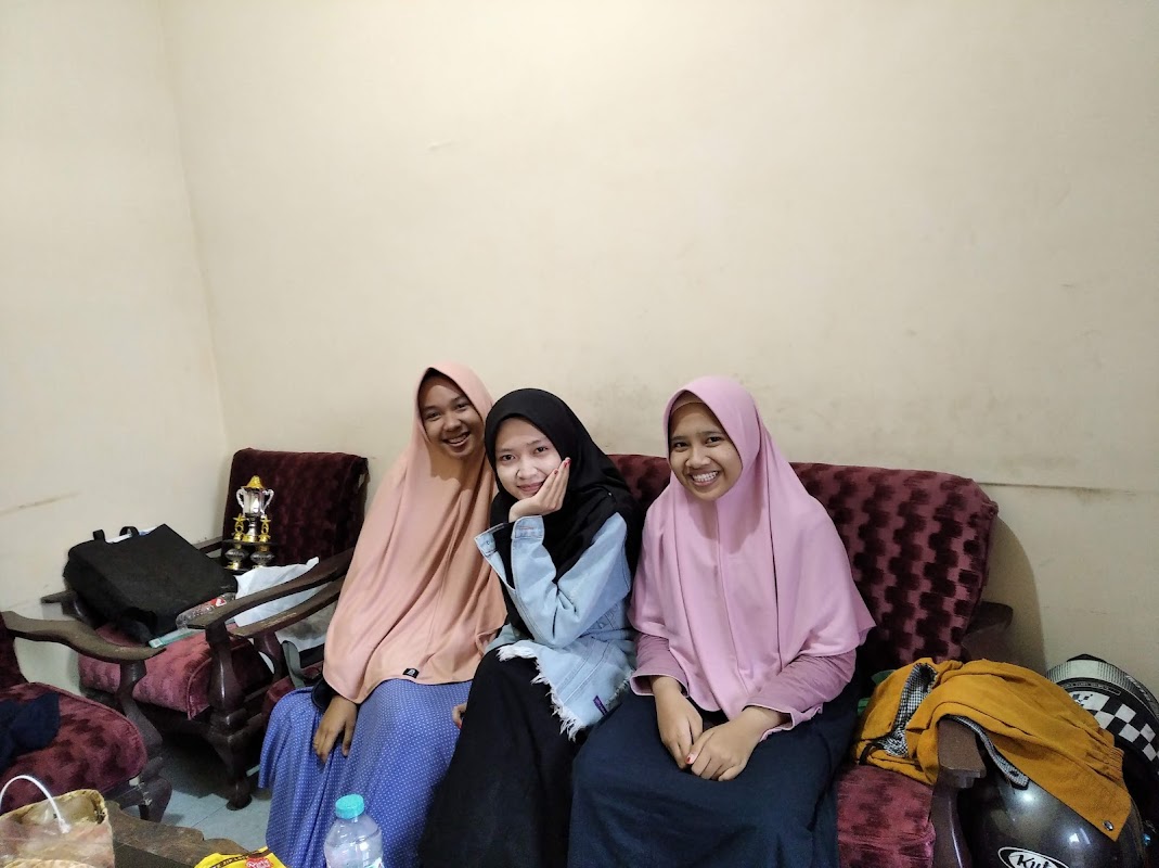 KONTRAKAN BANTARAN