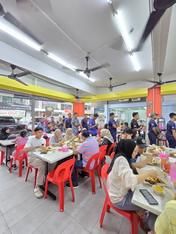 Yurahim Nasi Kak Wok - Photo 1