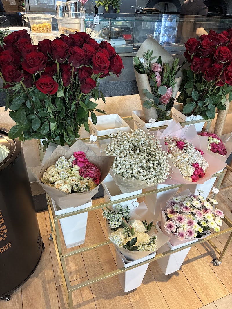 LAVKA Gourmet Cafe photo 5