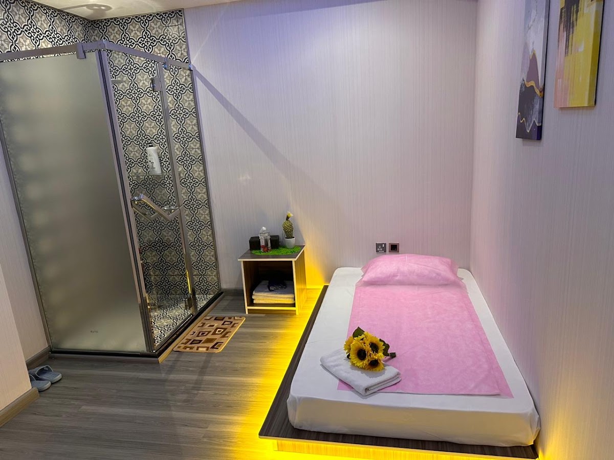 De Rest Spa Massage Center 5