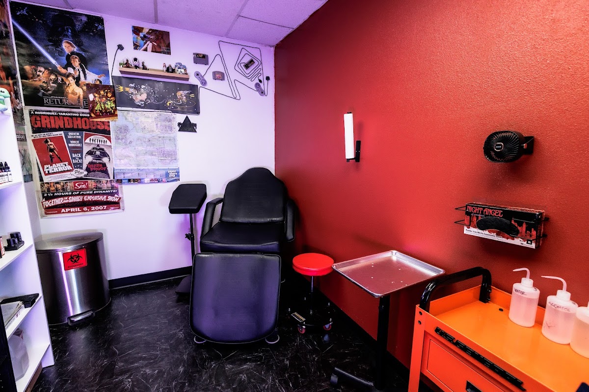 SIC Tattoos tattoo parlor in Lake Oswego, OR