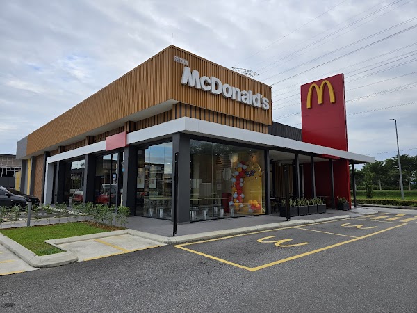 McDonald's Lagenda Putra Kulai DT - Photo 1
