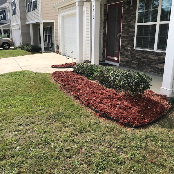 LawnStarter - Kansas City Landscaping