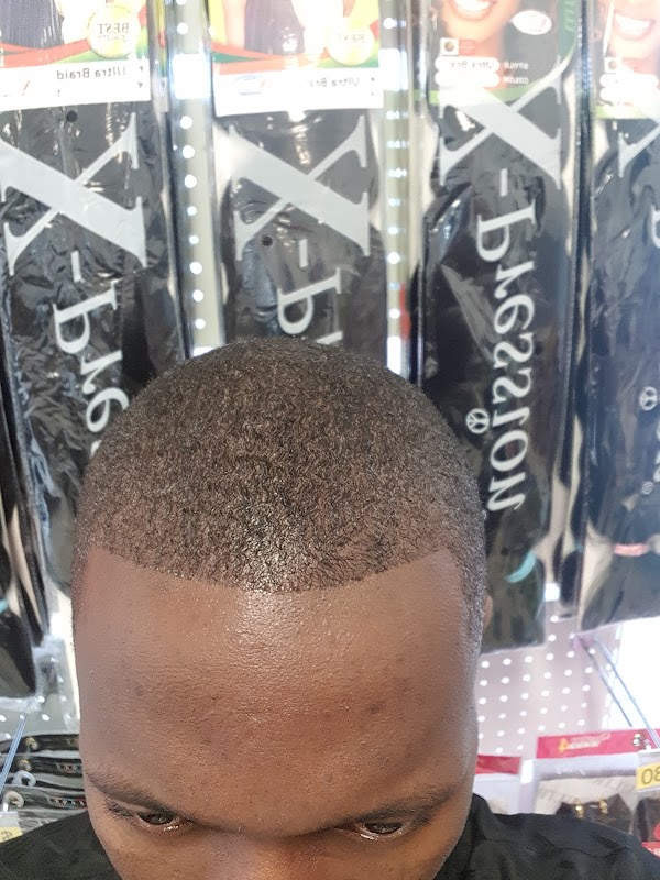 Wazuri Hair Salon photo 1