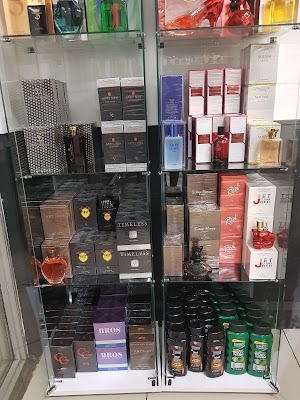 Wazuri Hair Salon photo 2