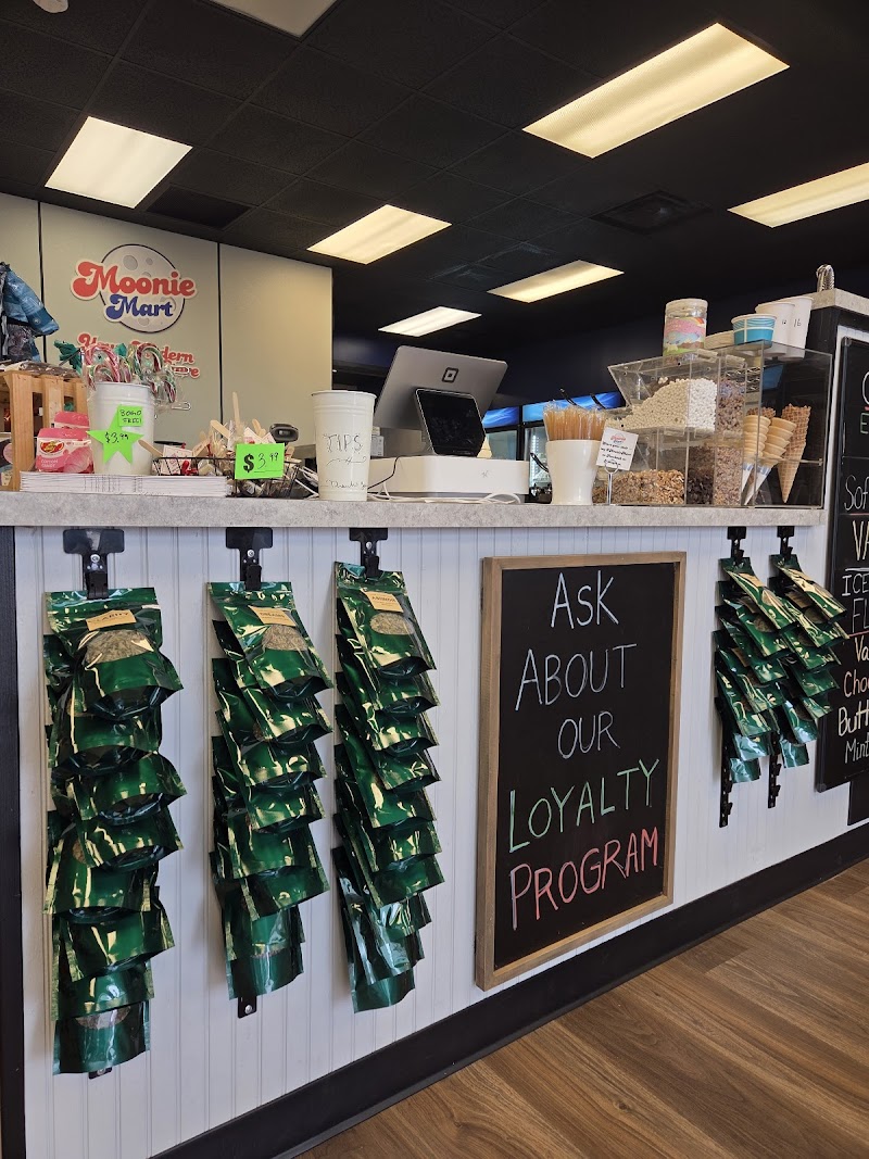 Moonie Mart photo 3