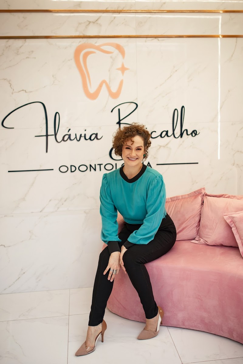 Dra Flávia Bicalho