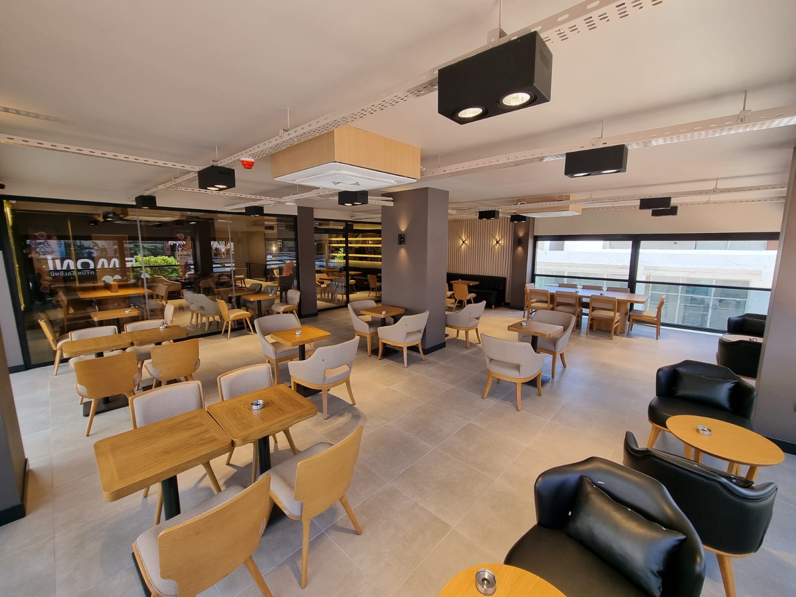 Mikel Coffee Company mekanı