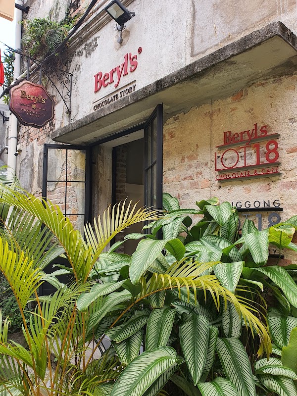 Beryl’s Jalan Panggong Outlet