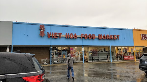 VIET HOA FOOD MARKET exterior