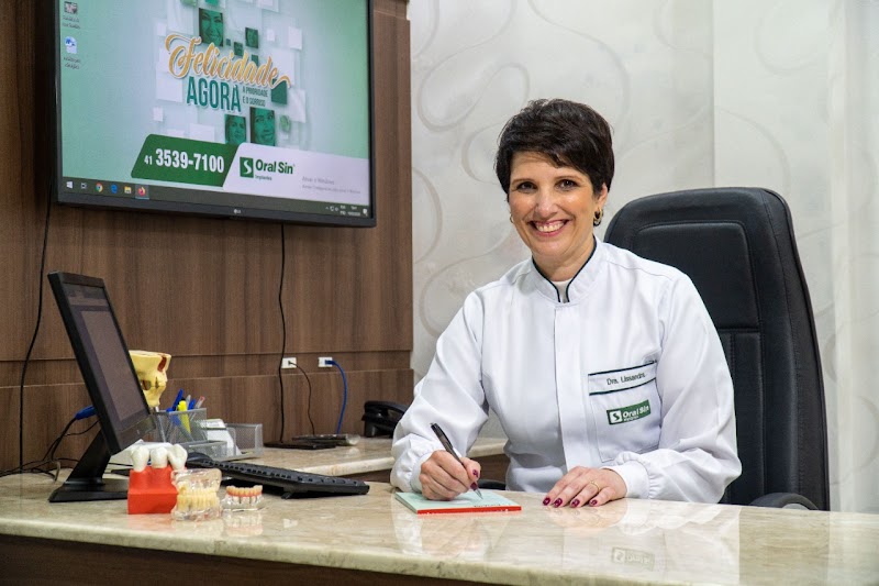 Oral Sin Implantes Curitiba - Santa Felicidade - foto 4