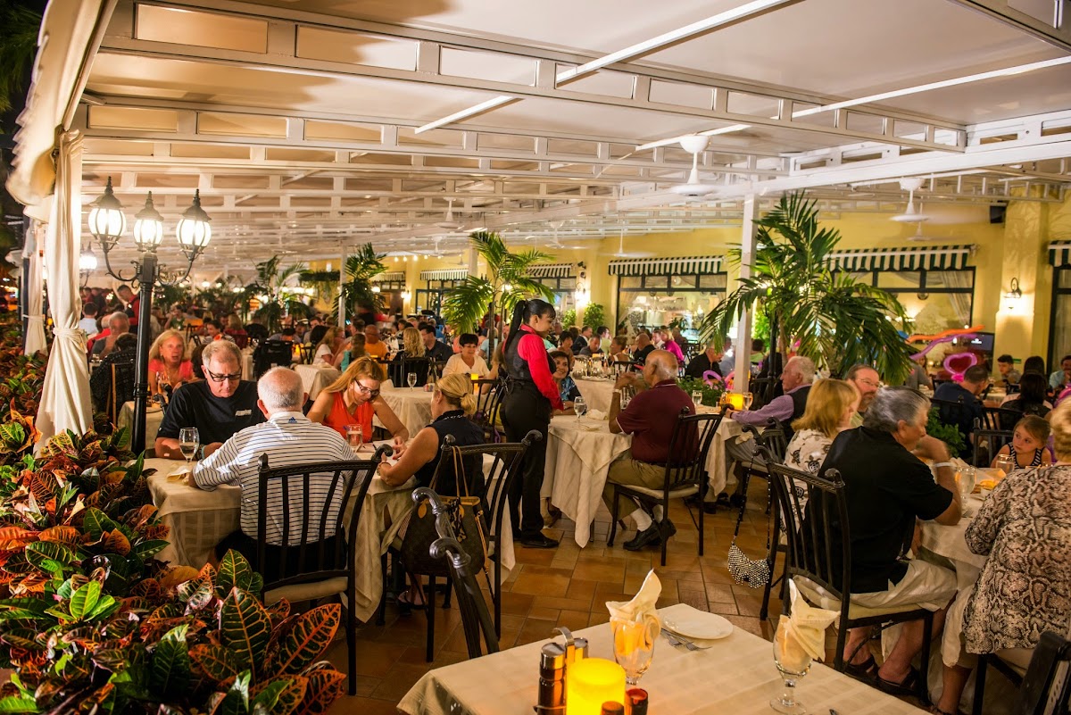 Giannis Restaurant Aruba in aruba