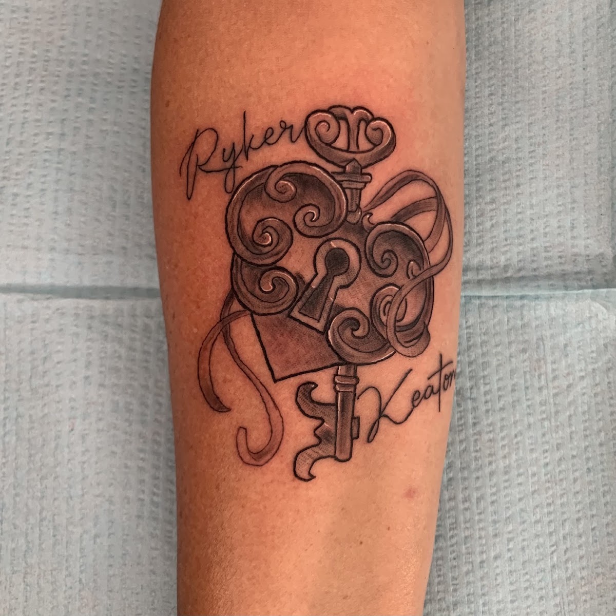 Golden Roots Tattoo Studio tattoo work — photo 3
