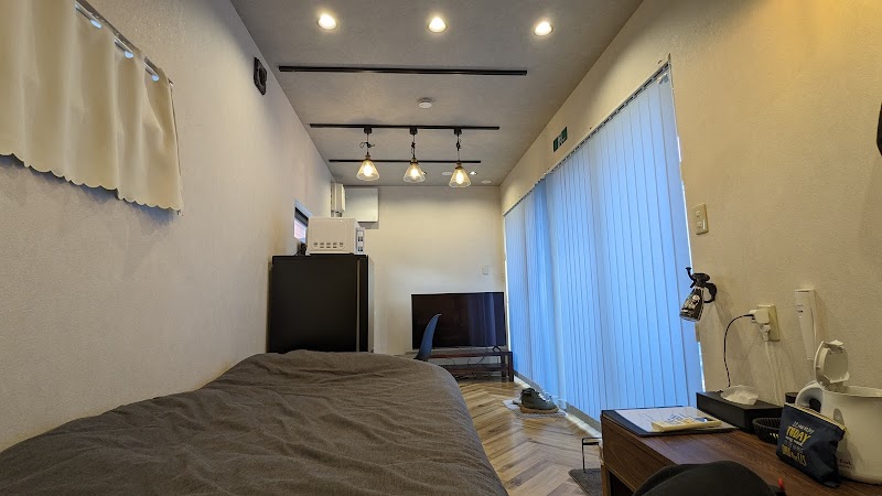 コンテナホテル＆サウナ MACHINAKA 2