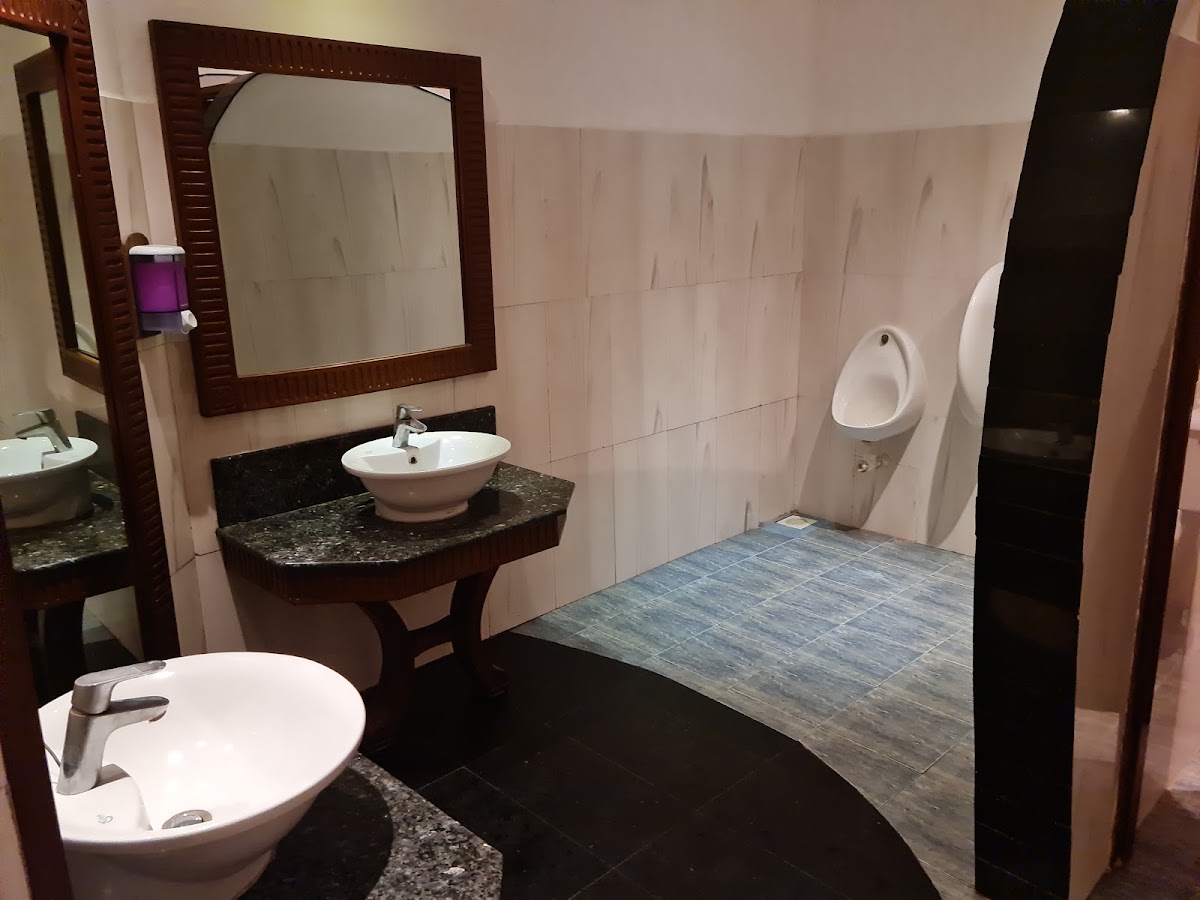 Southern Palms Beach Resort