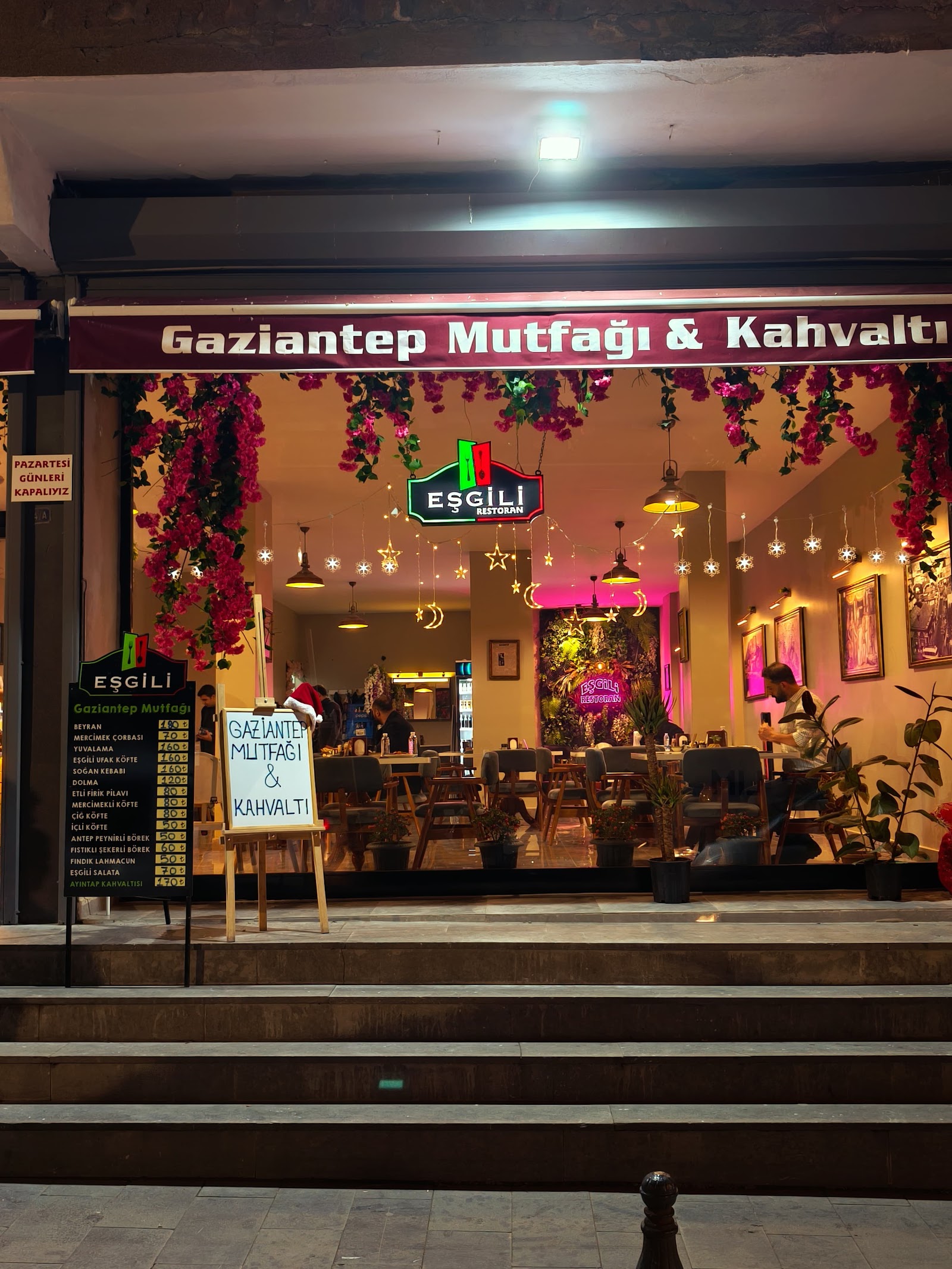 Eşgili Restoran | Yöresel Gaziantep Yemekleri mekanı