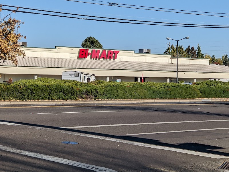 Bi-Mart #635 photo