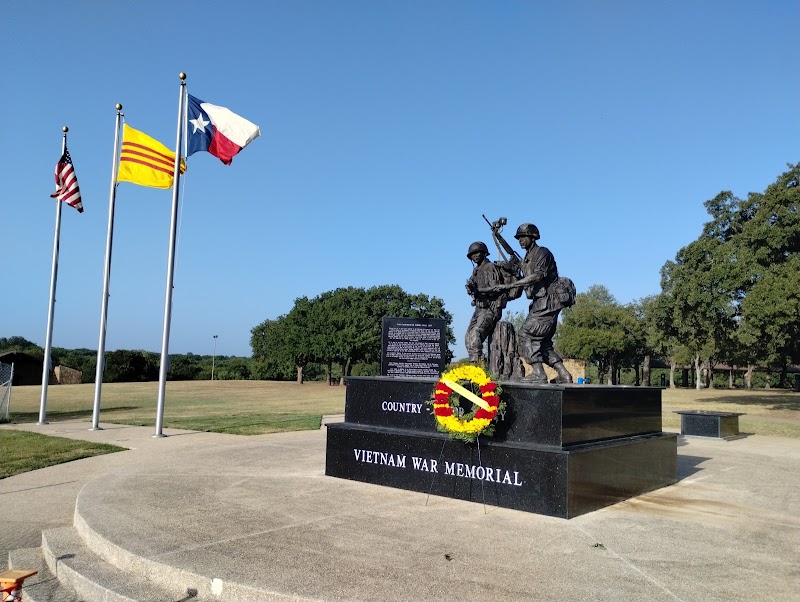 Veterans Park Disc Golf Course photo 4