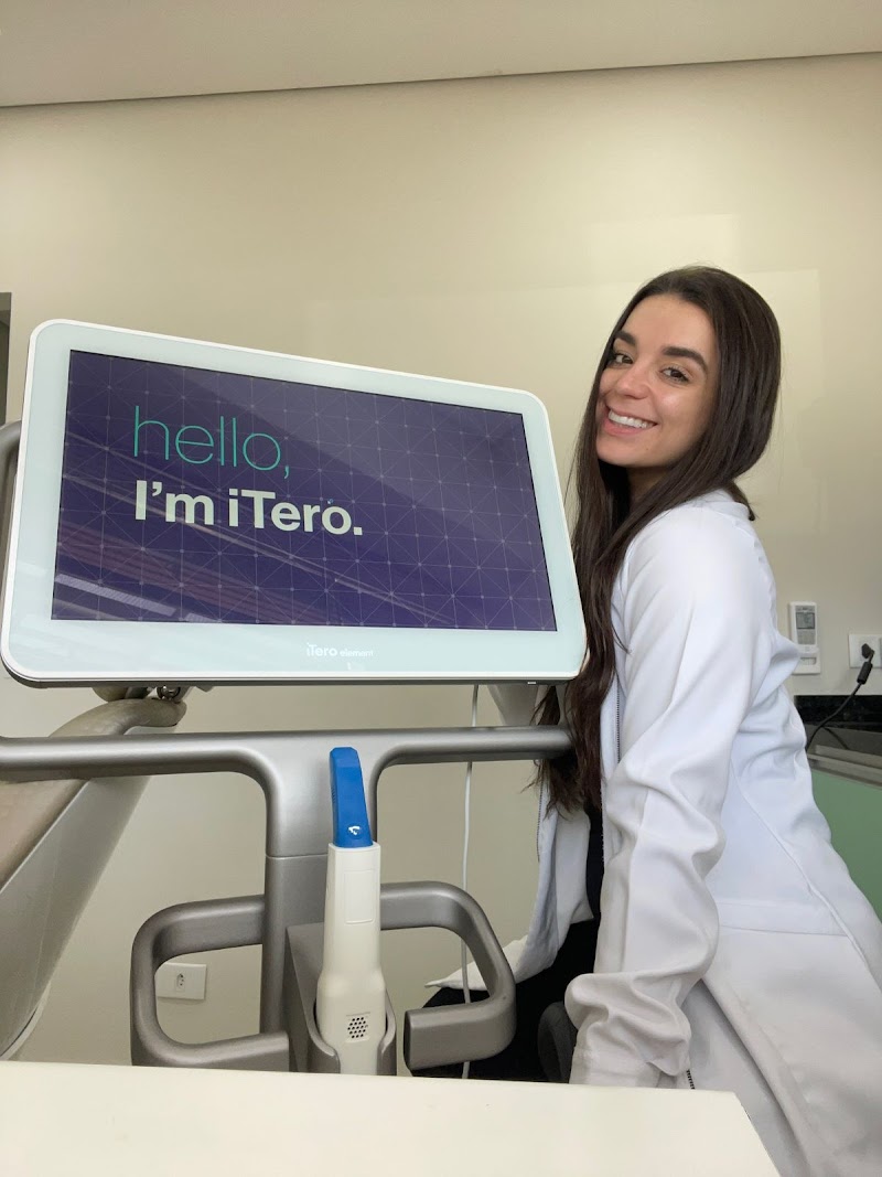 Dra. Thais Perini - Dentista em Curitiba - foto 3