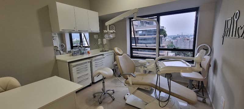 Dentista - Dra. Viviani Padilha - foto 2