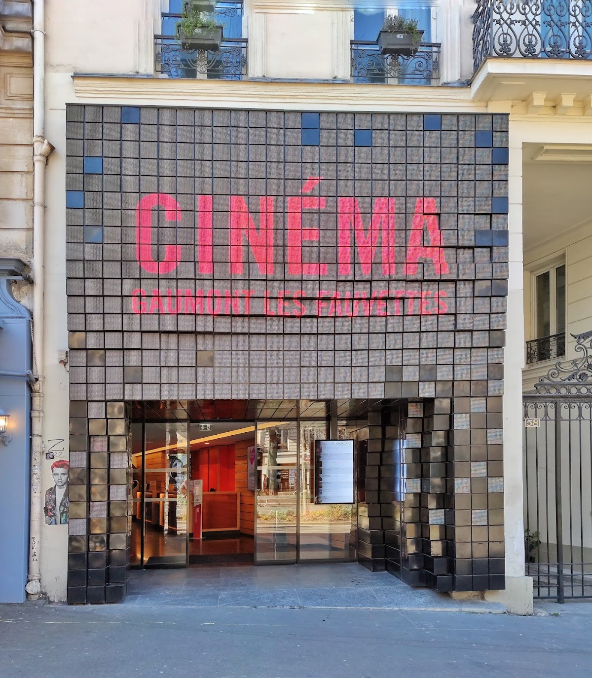 Pathé Les Fauvettes, vue extérieure