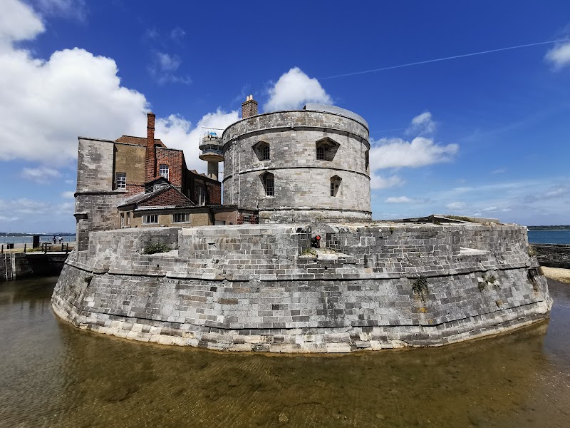 Calshot Castle