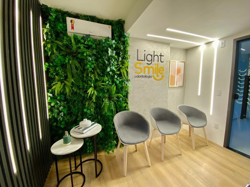 Light Smile - Facetas em resina em São Luís - foto 1