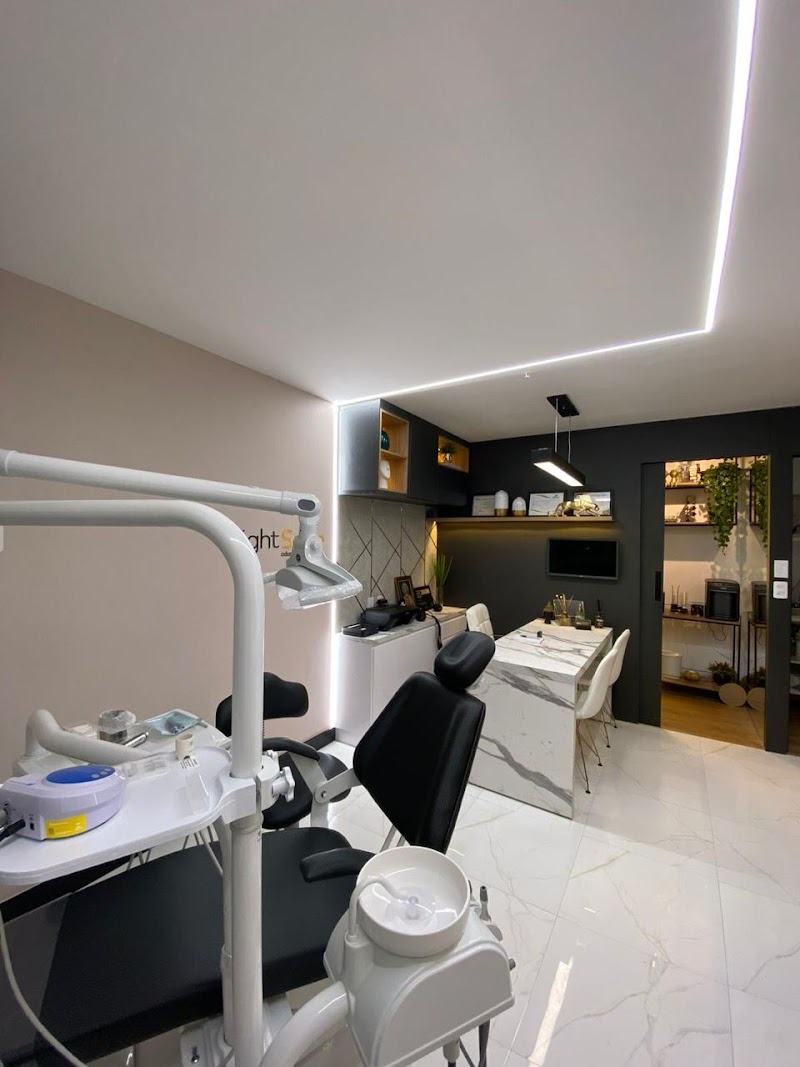 Light Smile - Facetas em resina em São Luís - foto 2