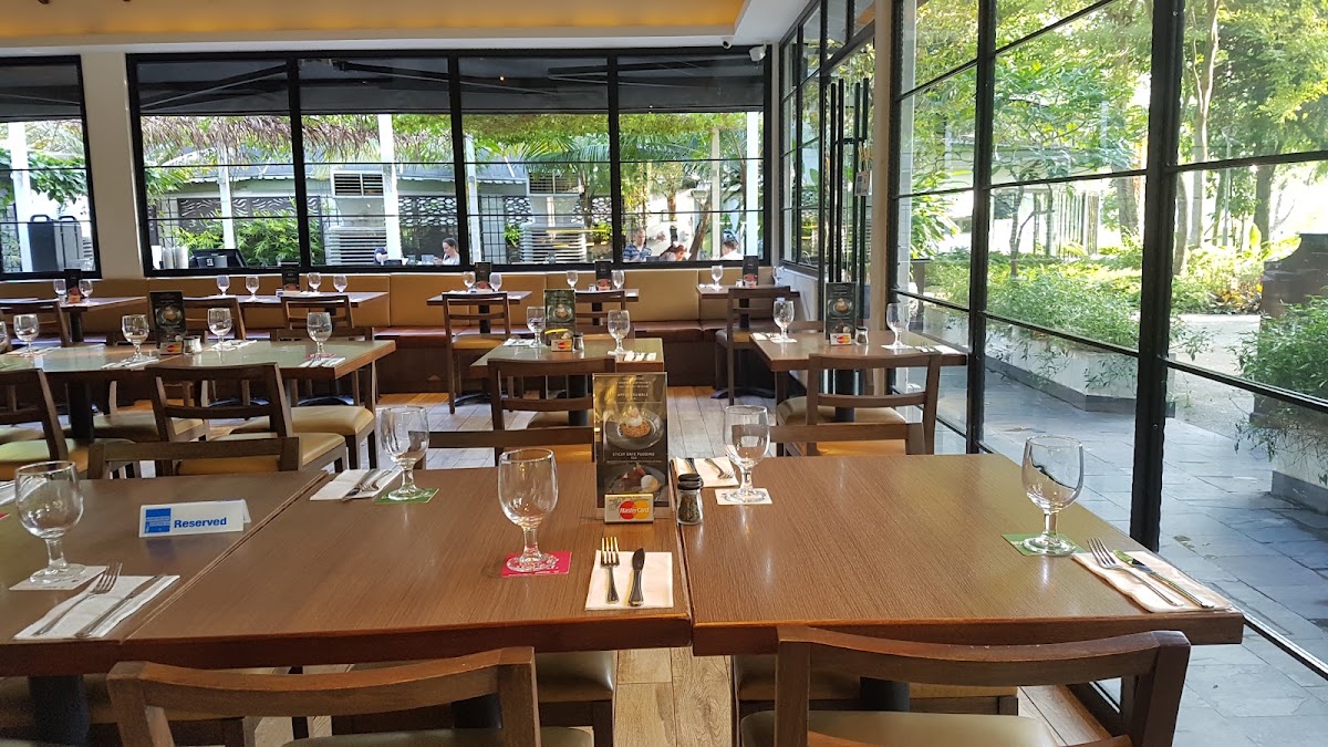 Canopy Garden Dining (Bishan Park / Bright Hill)