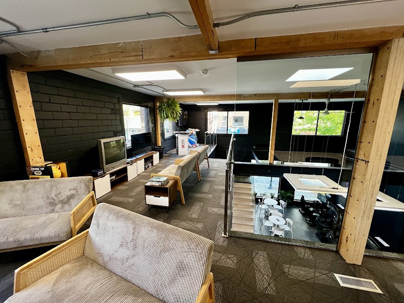 Plan B Solutions Technologiques | Pixel Espace Vidéoludique photo 3