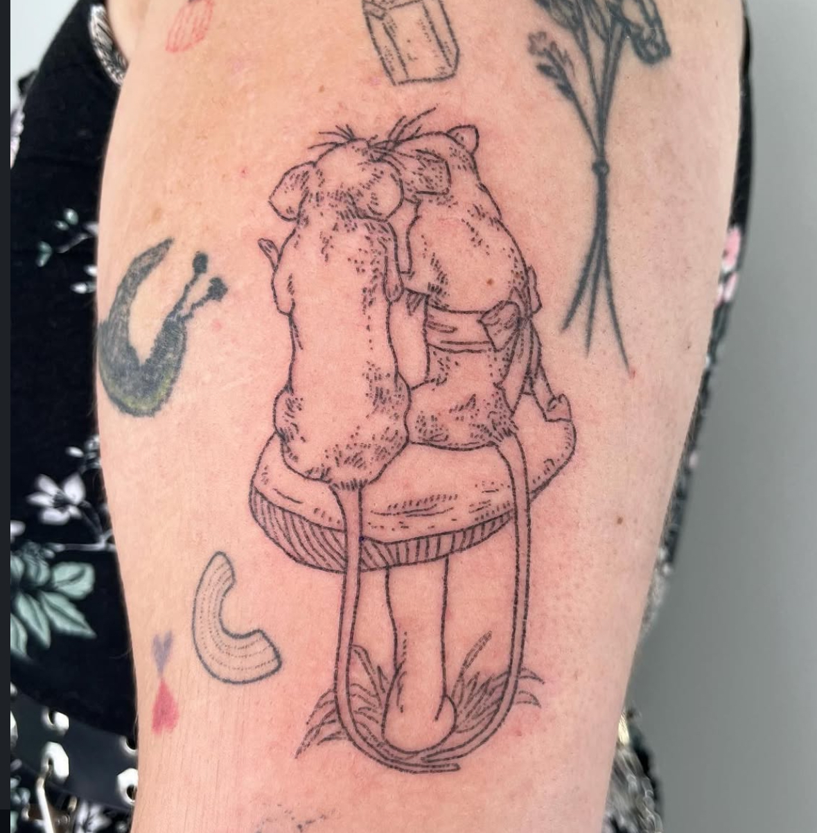 Madalyn Carlson - Handpoked Tattoos tattoo work — photo 3