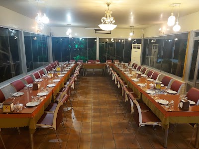 Kır Bahçesi Cafe Restoran - Restoran