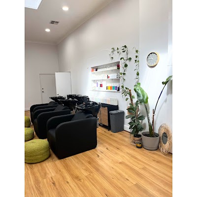 The Studio. beauty hair style photo 3