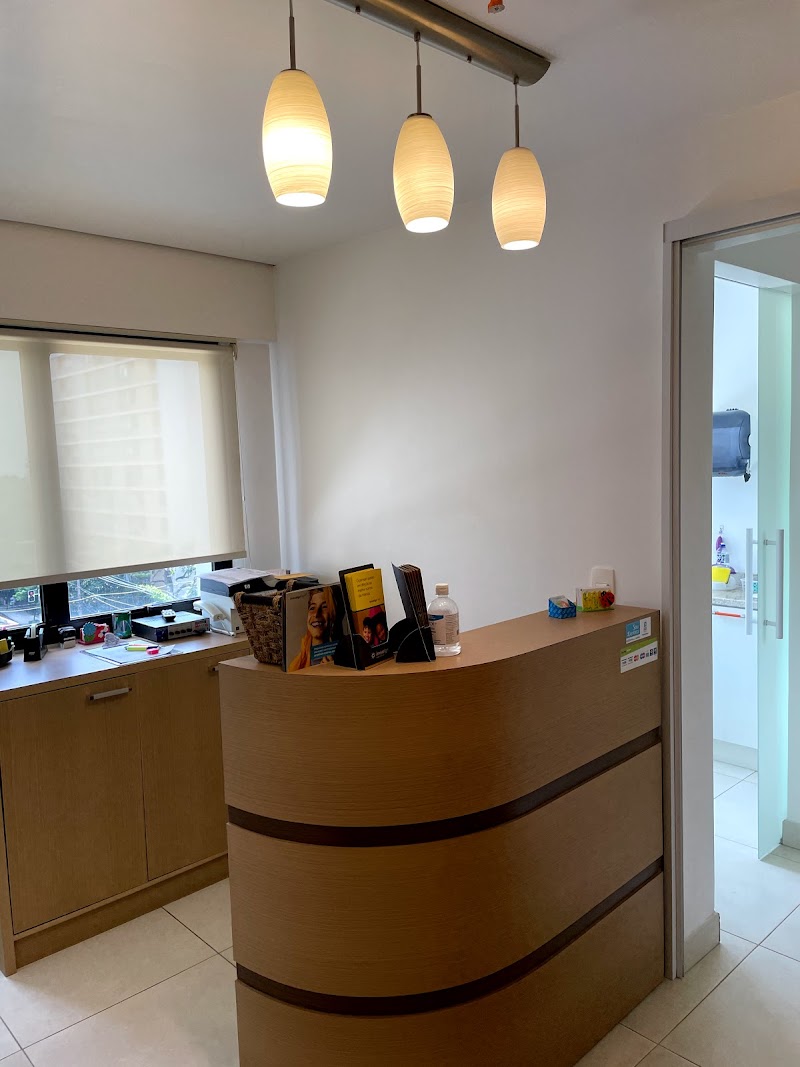 Dra Angélica Almeida Barbosa - foto 4