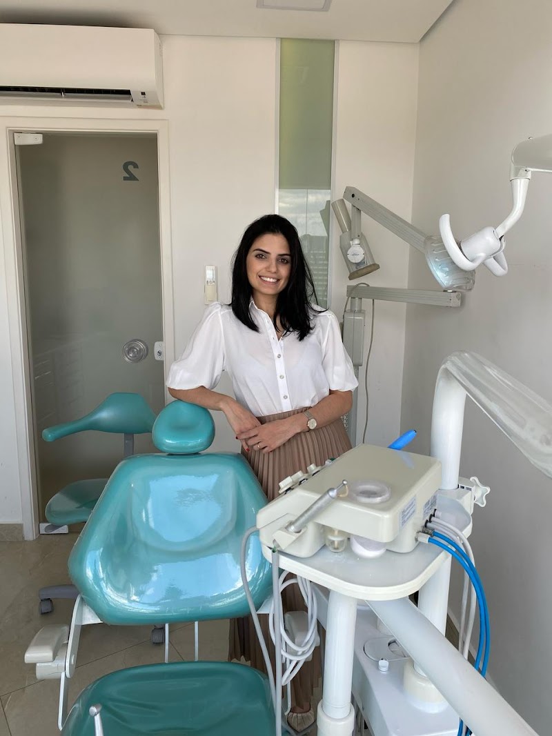 Dentista em Pinheiros | Especialista em Implantes - Dra. Mirian Ribeiro - Life - foto 3