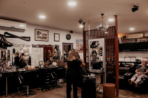 Cut Loose Hair Design