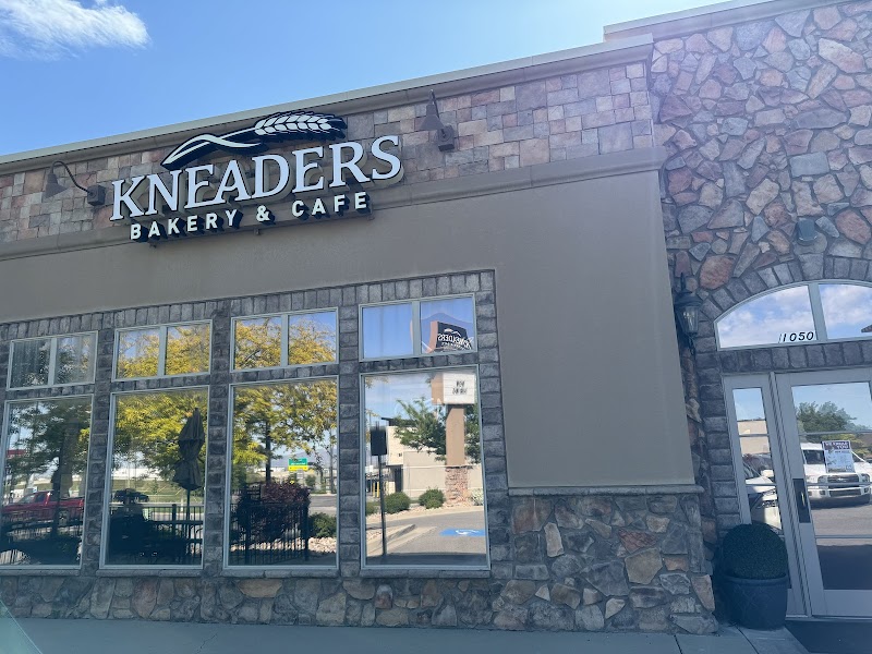 Kneaders Bakery & Cafe photo 3
