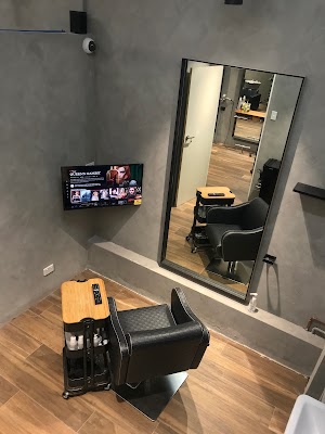 Feather Factor Hair Studio photo 2