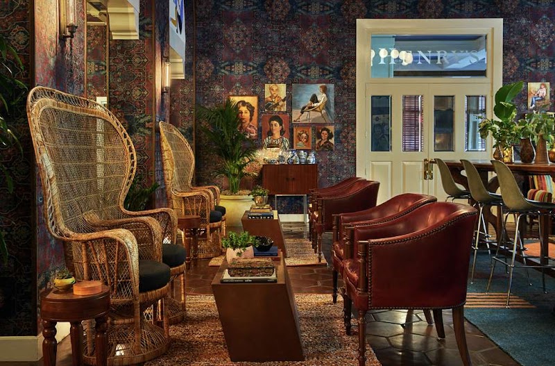 Henry's Bar with cozy atmosphere and improved menu