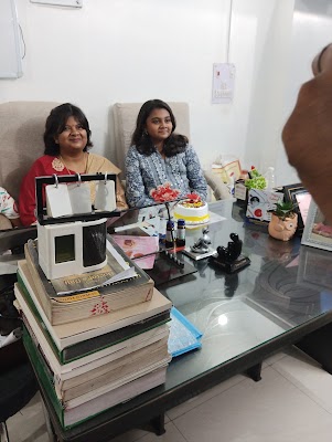 DR.RASHMI LATA SINHA (WOMEN CARE CENTRE)