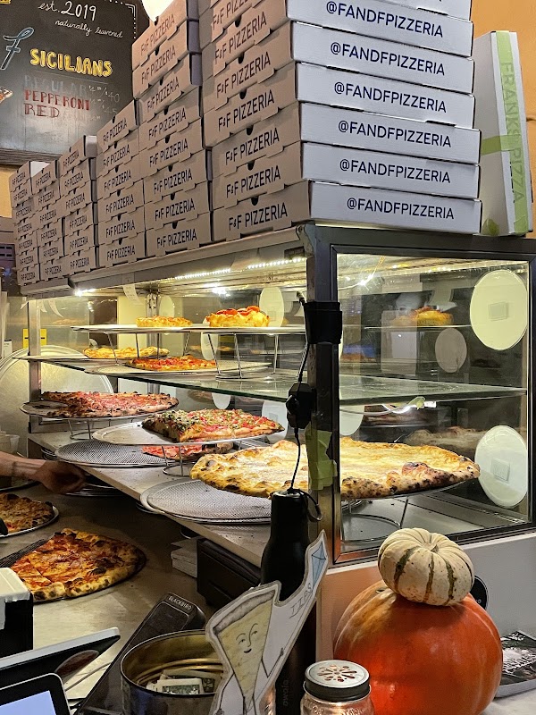 F&F Pizzeria photo 8