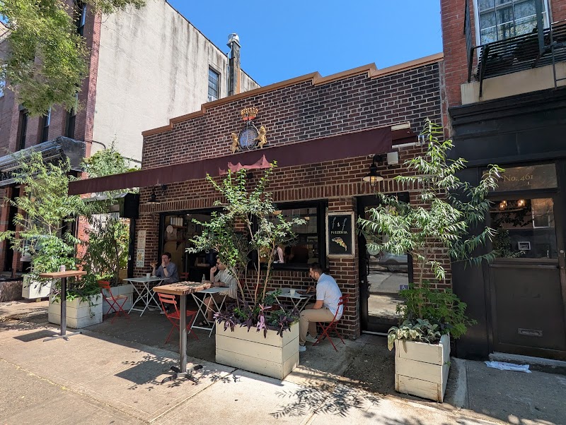 F&F Pizzeria photo 4