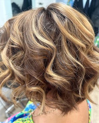 Epique Hair And makeup Studio photo 2