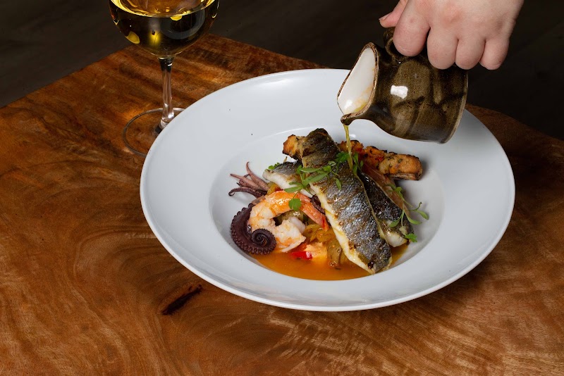 First U.S. Greek restaurant with Michelin star recognition