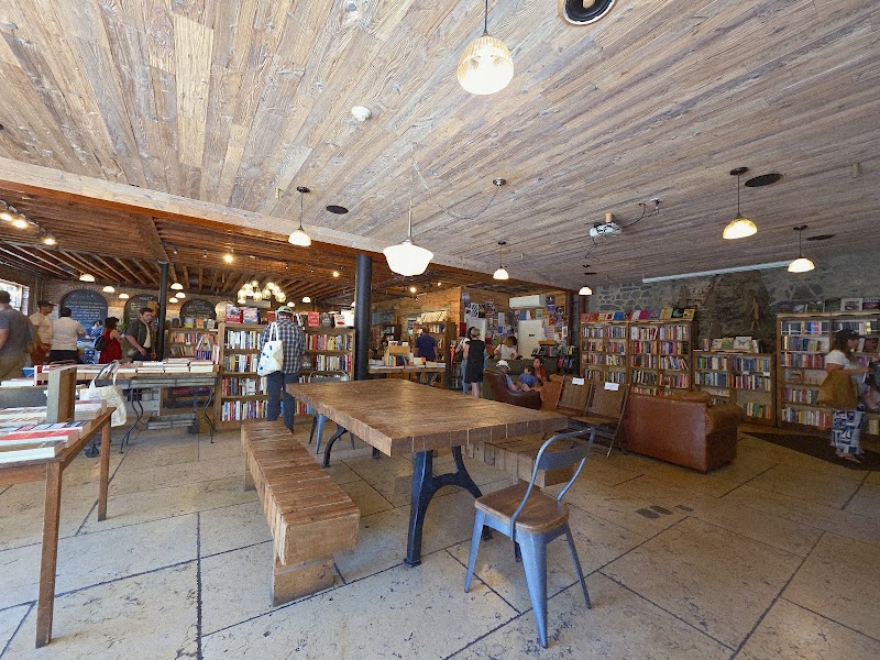 Rough Draft Bar & Books photo 3