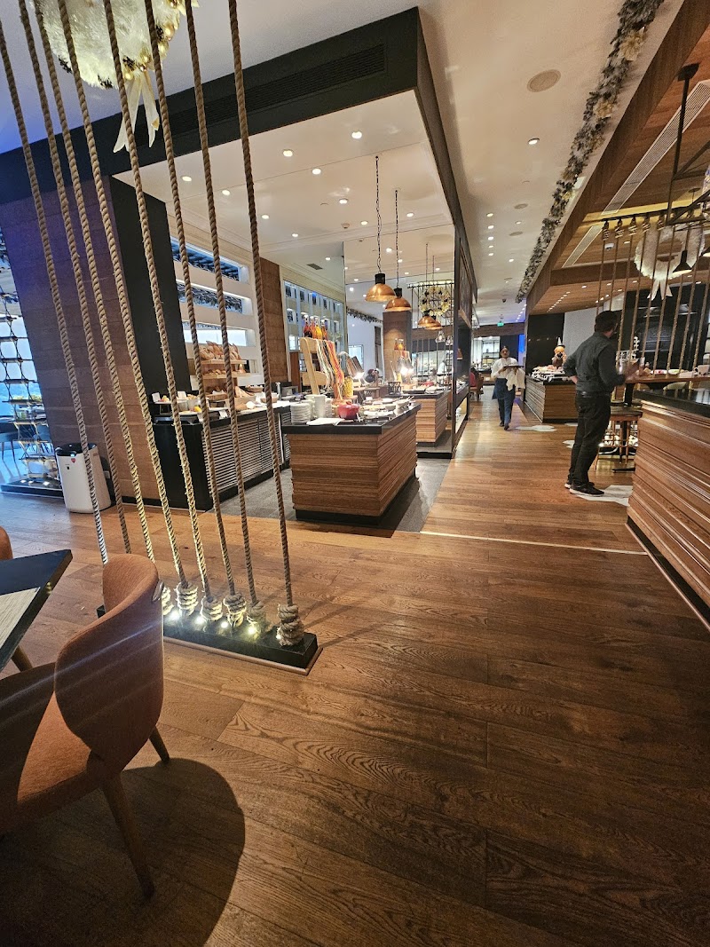 Tamra Restaurant photo 3